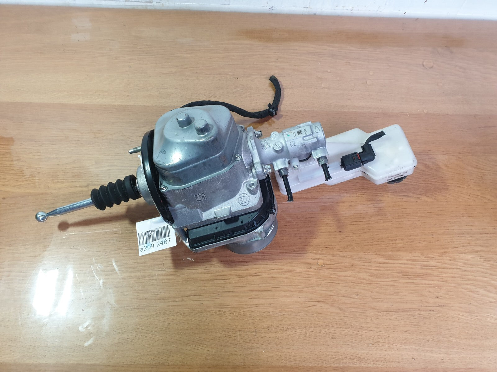 ebay-src:https://i.ebayimg.com/00/s/mtiwmfgxnjaw/z/qkiaaoswjwfmtnr8/$_57.jpg