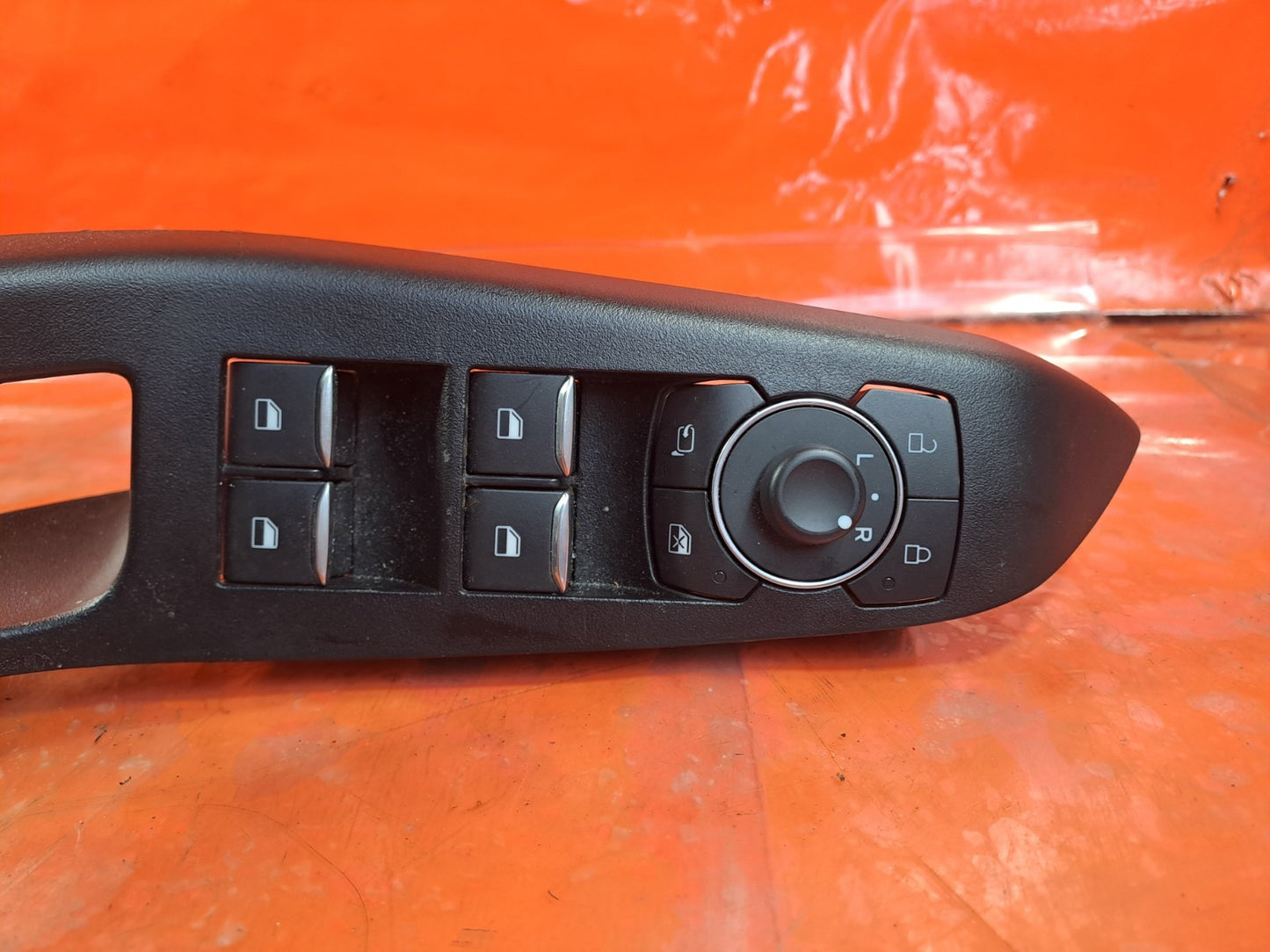 ebay-src:https://i.ebayimg.com/00/s/mtiwmfgxnjaw/z/ljuaaeswkrjpqduj/$_57.jpg