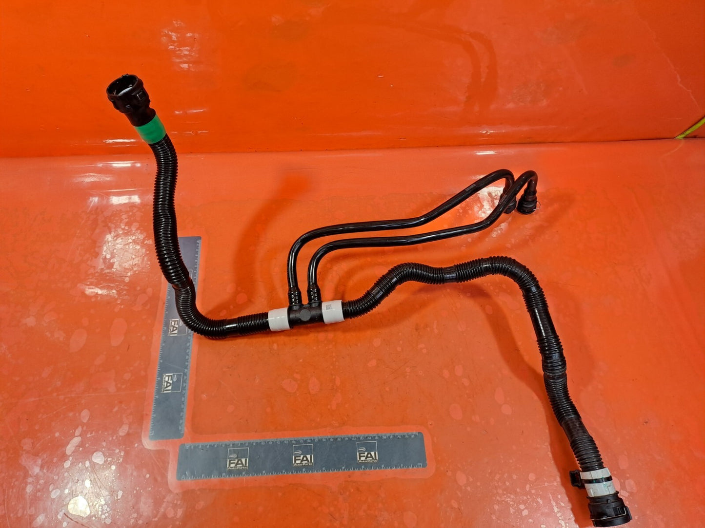 TESLA MODEL 3 LONG 2024 WATER COOLANT HOSE PIPES 1126916-00-B 1836499-00-A A207 - Image 1