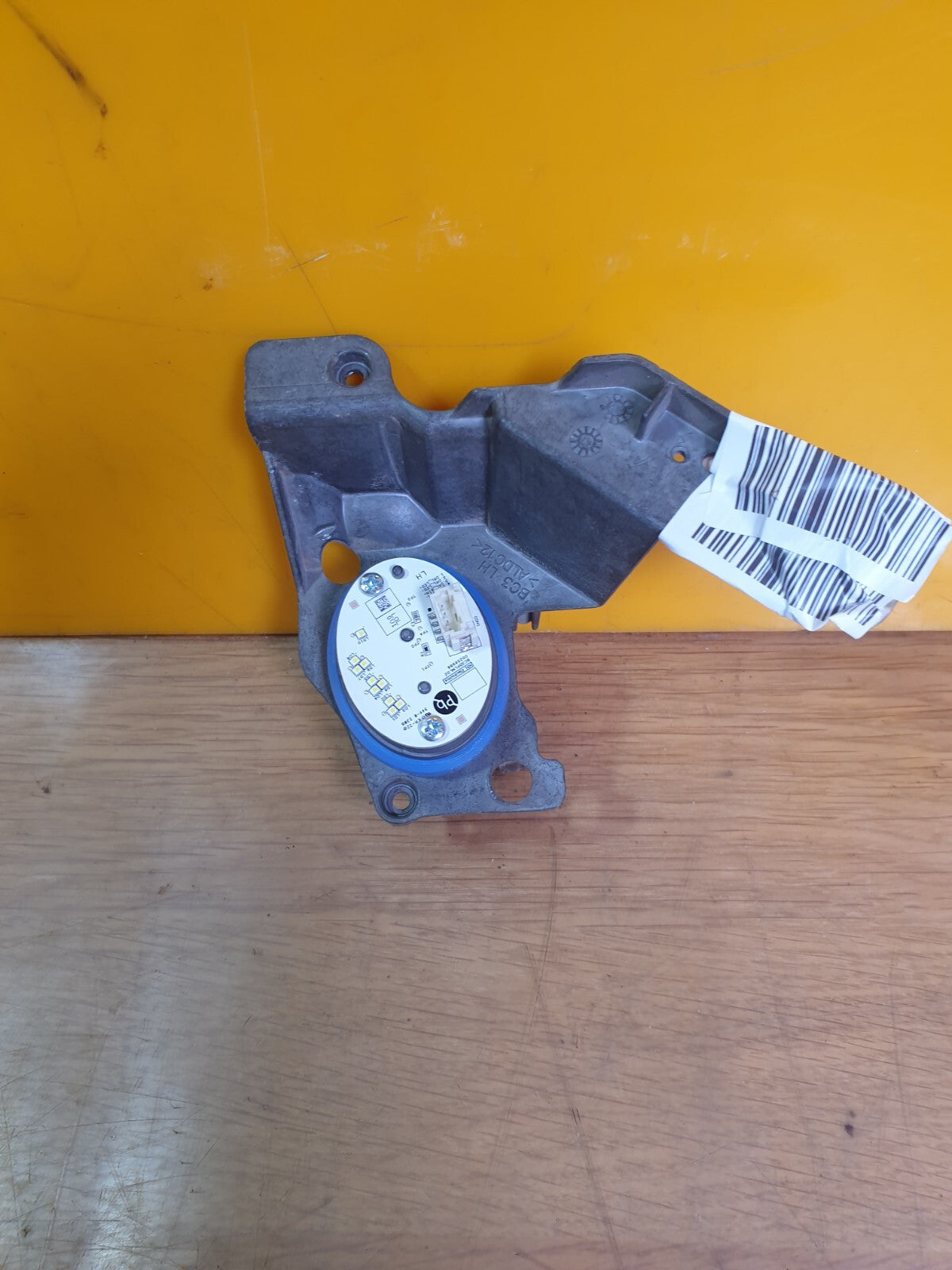 ebay-src:https://i.ebayimg.com/00/s/mtywmfgxmjaw/z/7haaaoswop9mkmu5/$_57.jpg