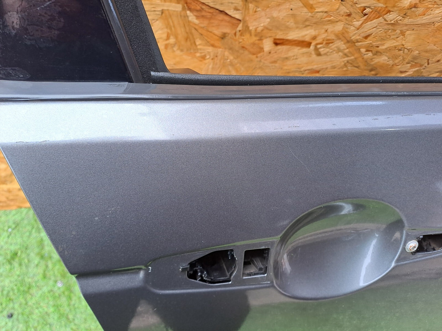 DISCOVERY SPORT L550 FRONT RIGHT DRIVER SIDE DOOR Warranty A180 - Image 5