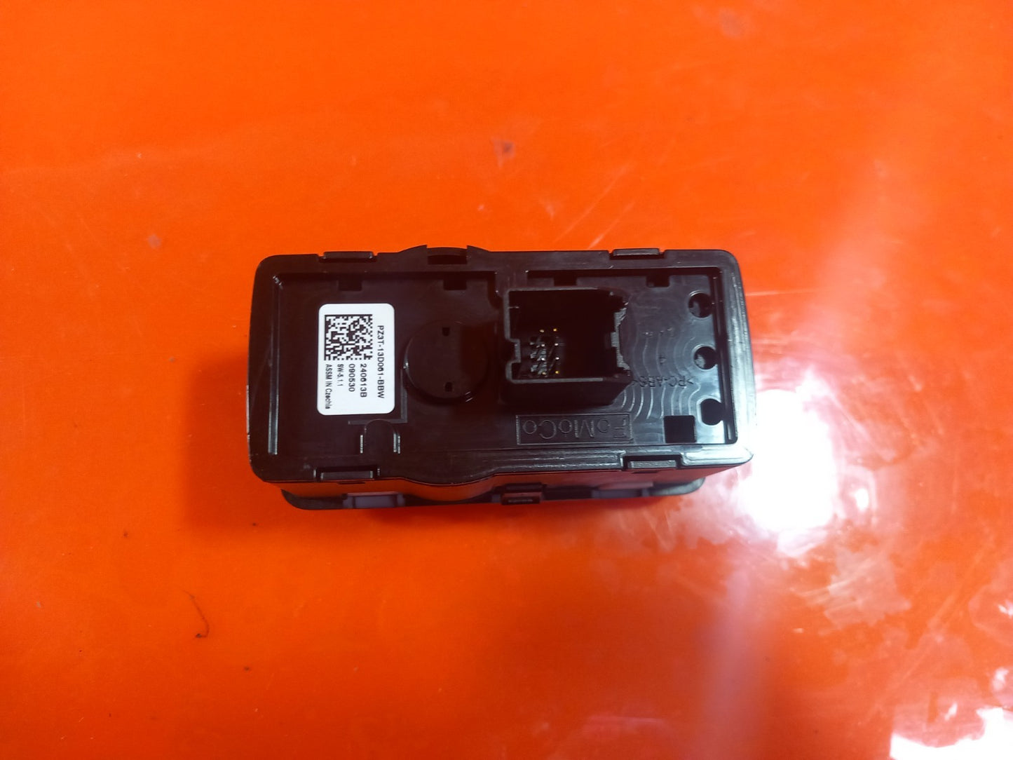ebay-src:https://i.ebayimg.com/00/s/mtiwmfgxnjaw/z/xe4aaeswzerqlwdd/$_57.jpg
