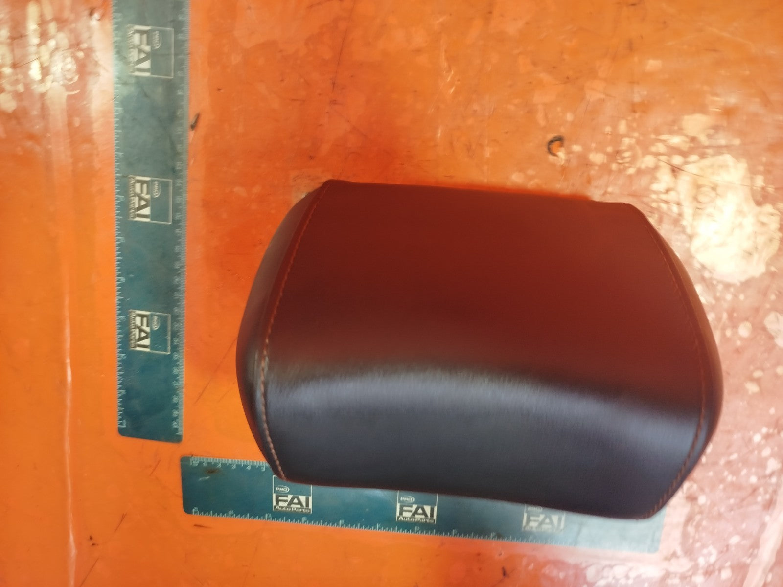 ✅CUPRA FORMENTOR 1.4 PETROL 2023 REAR LEATHER MIDDLE CENTRE HEADREST Warranty - Image 5