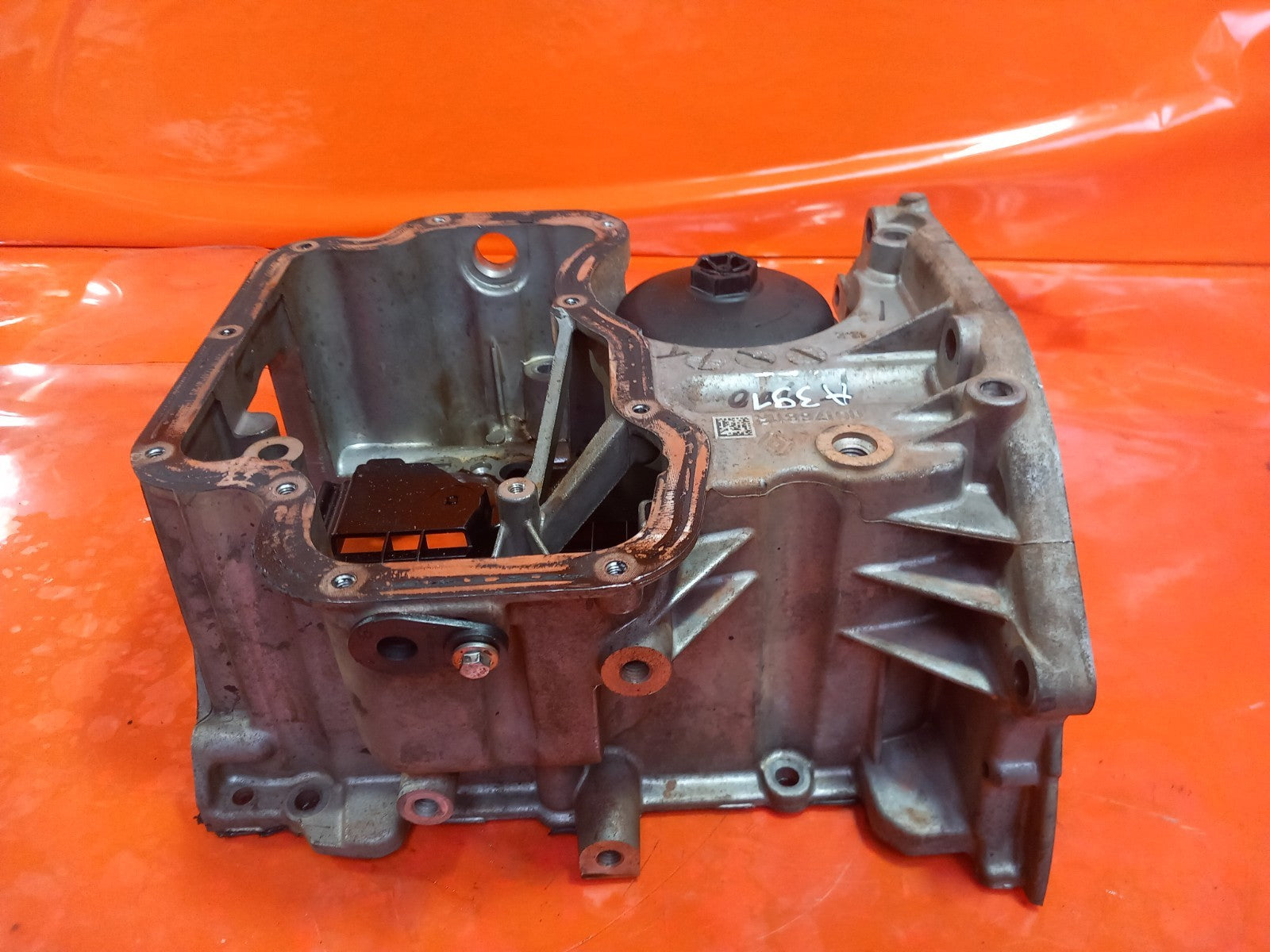 2024 Dacia Jogger Oil Sump Pan 110176811R Warranty A391 - Image 4