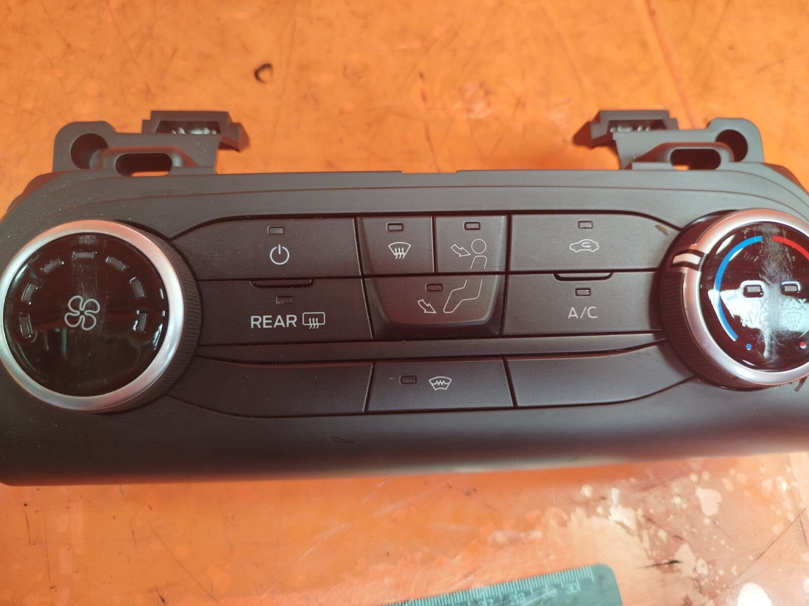 ✅FORD FOCUS MK4 1.5 DIESEL 2018 A/C HEATER CLIMATE CONTROL PANEL E1171696H A257 - Image 8