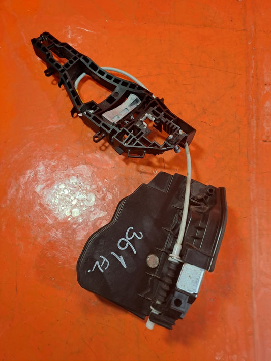 ✅BMW F22 218D SPORT 2.0 DIESEL 2015 FRONT LEFT DOOR LOCK 7202145 Warranty A361 - Image 1