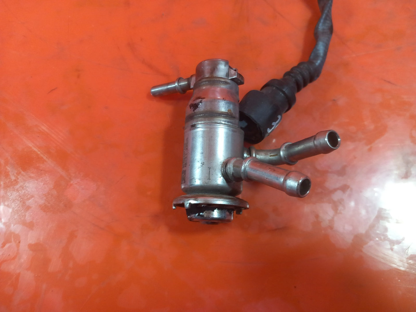 ebay-src:https://i.ebayimg.com/00/s/mtiwmfgxnjaw/z/dokaaesw5orqacaj/$_57.jpg
