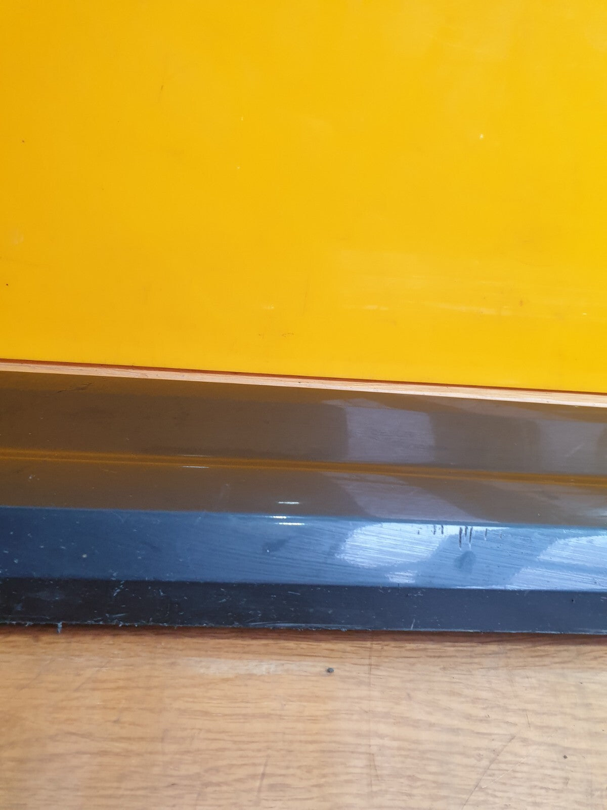 ✅AUDI Q2 S-LINE 1.4 PETROL 2017 FRONT RIGHT DOOR MOLDING GREY 81A853960B A134 - Image 4