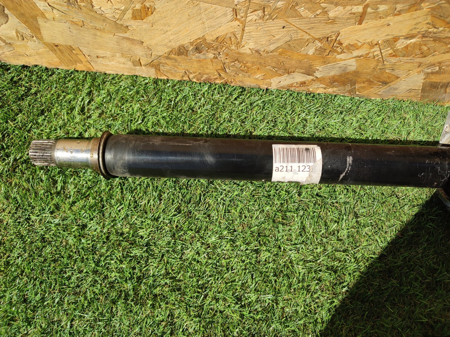 2012 MERCEDES B CLASS W246 1.8D FRONT RIGHT DRIVEHSAFT A2463303200 A211 - Image 3