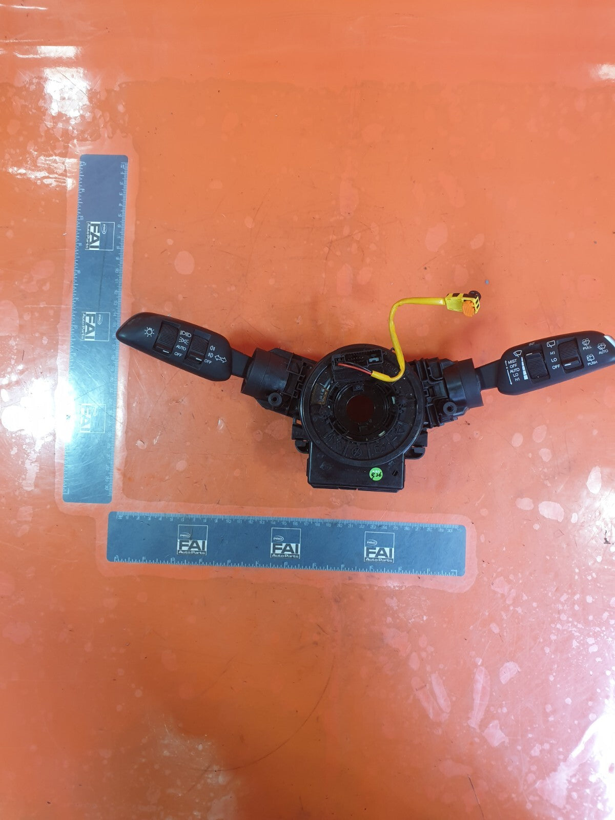 SSANGYONG TIVOLI ELX 1.6 PETROL 2015 WIPER INDICATOR STALK 85910-35300 Warranty - Image 1