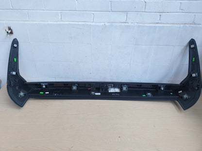 BMW F46 216D 1.5 DIESEL 2018 SPOILER REAR TAILGATE 7349464 - Image 3