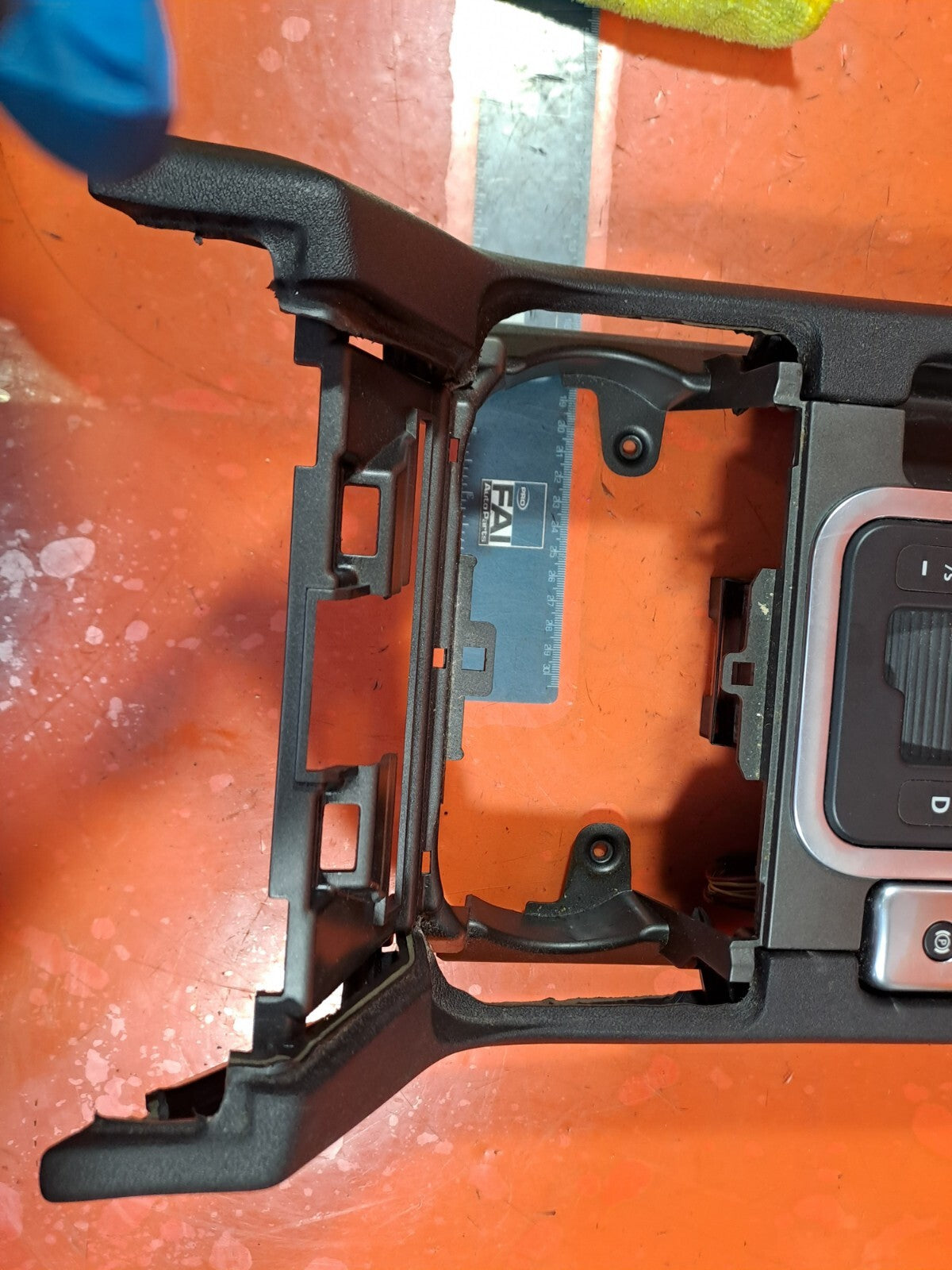 ✅2011 LAND ROVER DISCOVERY 4 L319 3.0D CENTRE CONSOLE AH2204567A + WARRANTY 239 - Image 2