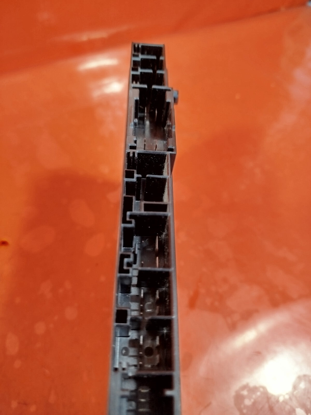 ebay-src:https://i.ebayimg.com/00/s/mtywmfgxmjaw/z/qpkaaoswiojnhlv4/$_57.jpg