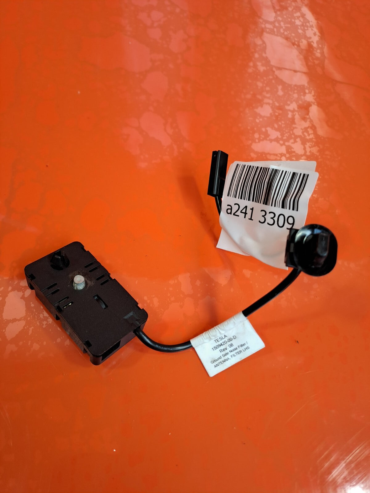 ✅2018-2025 TESLA MODEL 3 REAR LEFT ANTENNA NOISE FILTER AMPLIFIER 1509420-00-D - Image 1