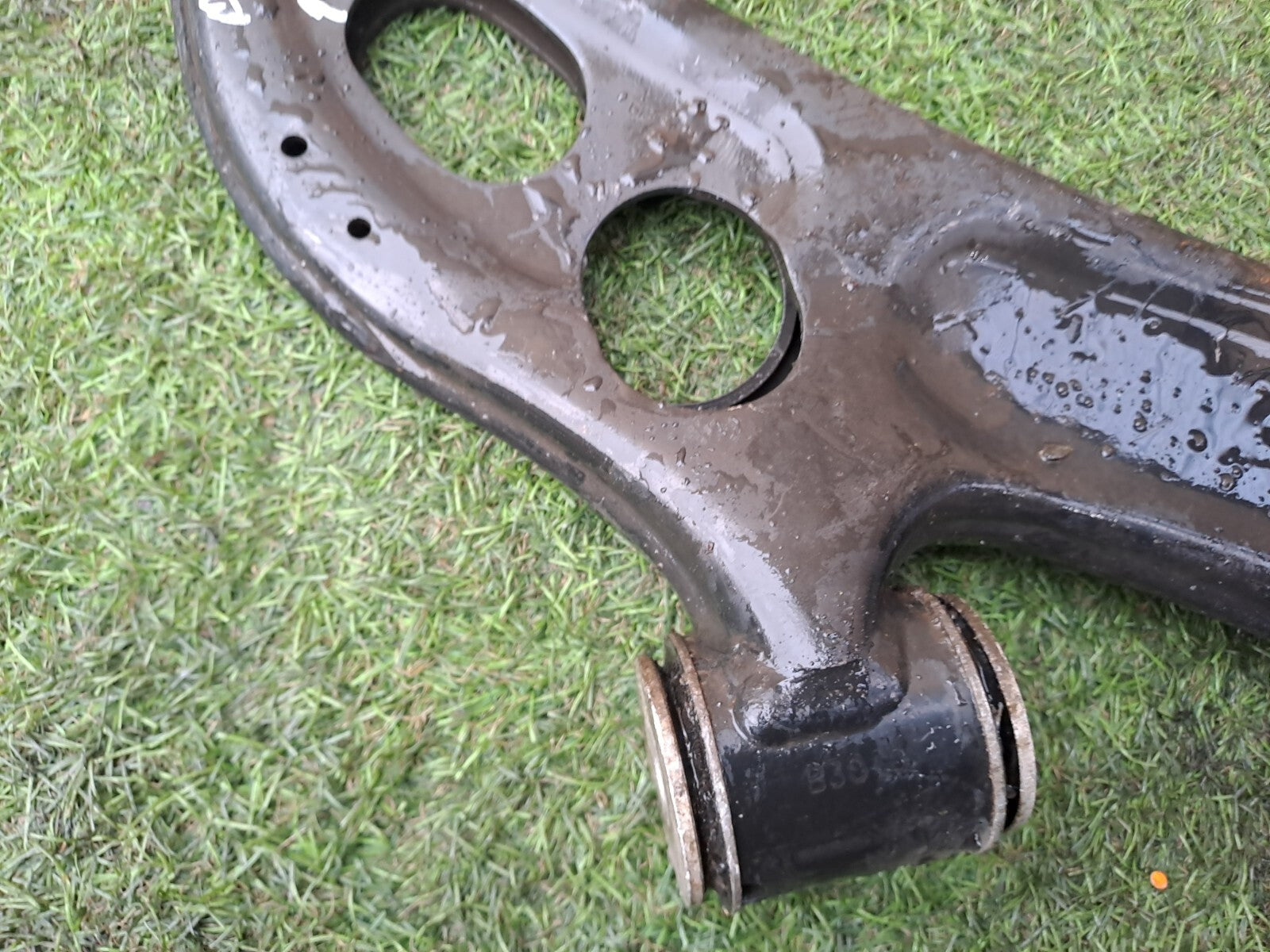 ✅Land Rover Discovery L550 2.0D 2018 FRONT RIGHT LOWER CONTROL ARM WISHBONE A094 - Image 7