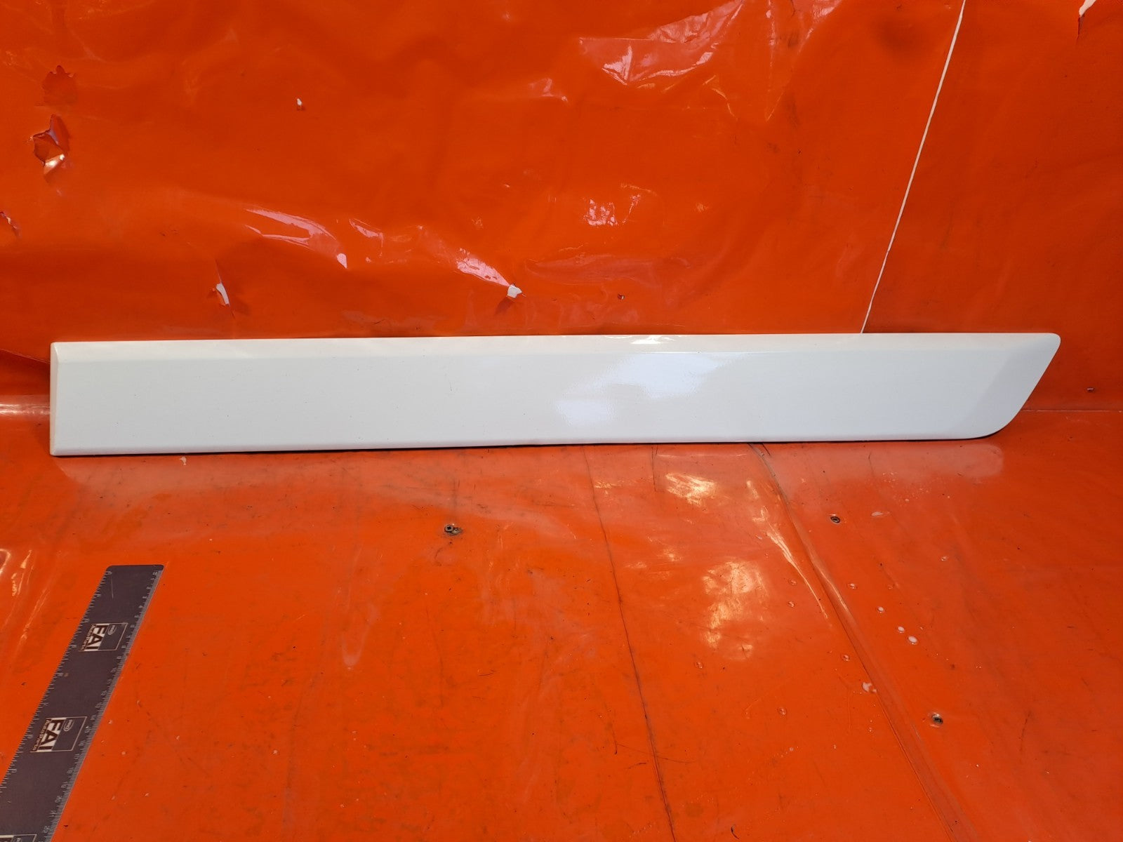 ✅Ford Tourneo Custom 2.0 Diesel 2017 Left Sliding Door Lower Trim White Warranty - Image 2
