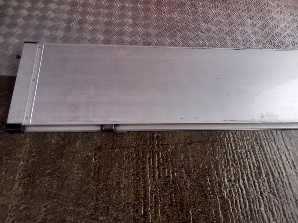 ebay-src:https://i.ebayimg.com/00/s/mtiwmfgxnjaw/z/snaaaeswnizqugpp/$_57.jpg