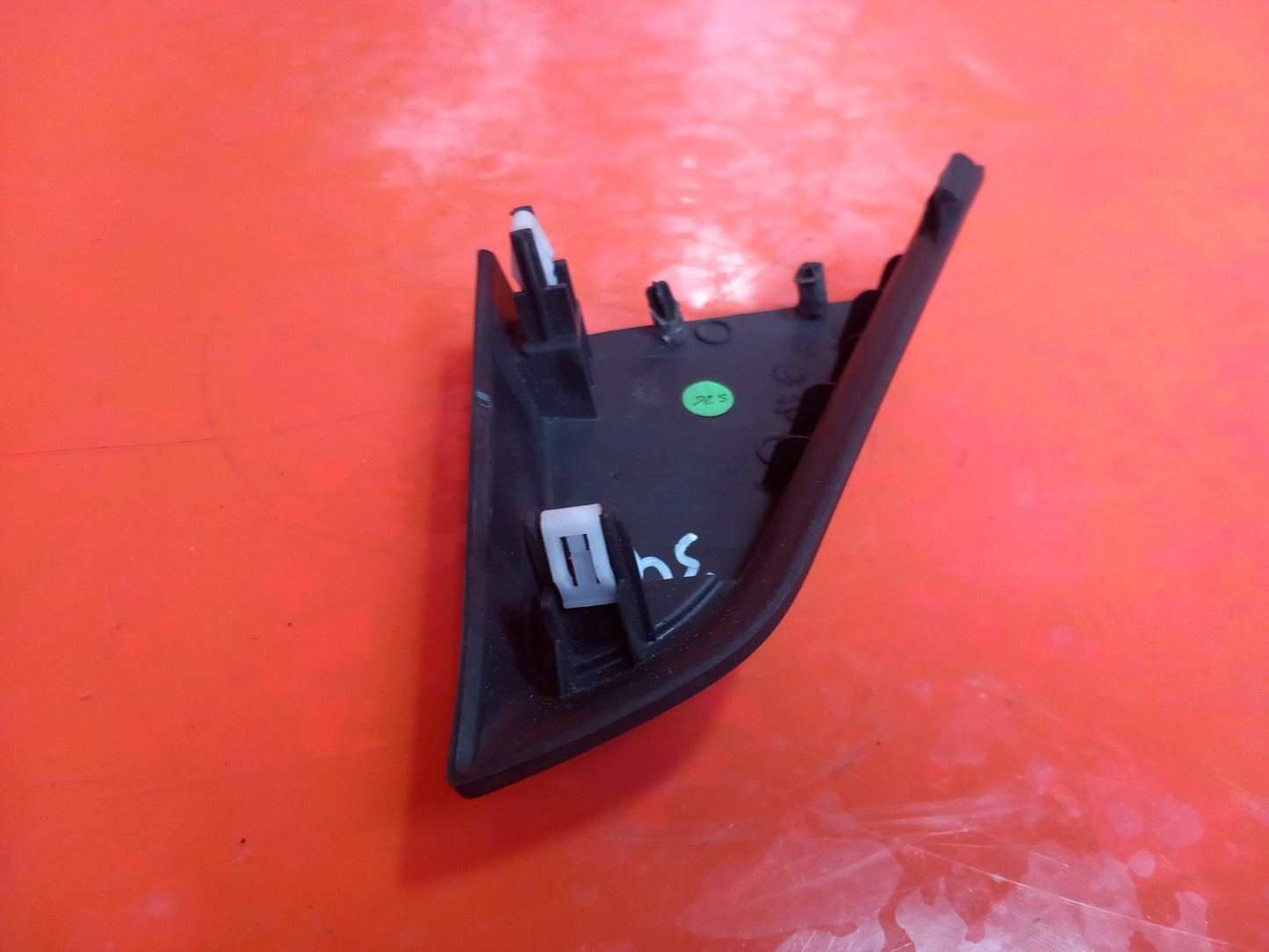 Ford Galaxy Zetec 2.0 Diesel 2019 Front Left Interior Wing Triangle Door Trim - Image 10