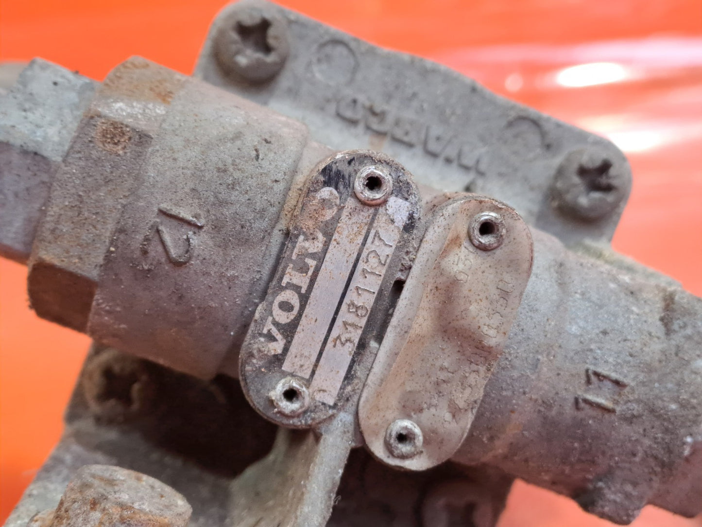 ebay-src:https://i.ebayimg.com/00/s/mtiwmfgxnjaw/z/e-4aaeswij9poa2w/$_57.jpg