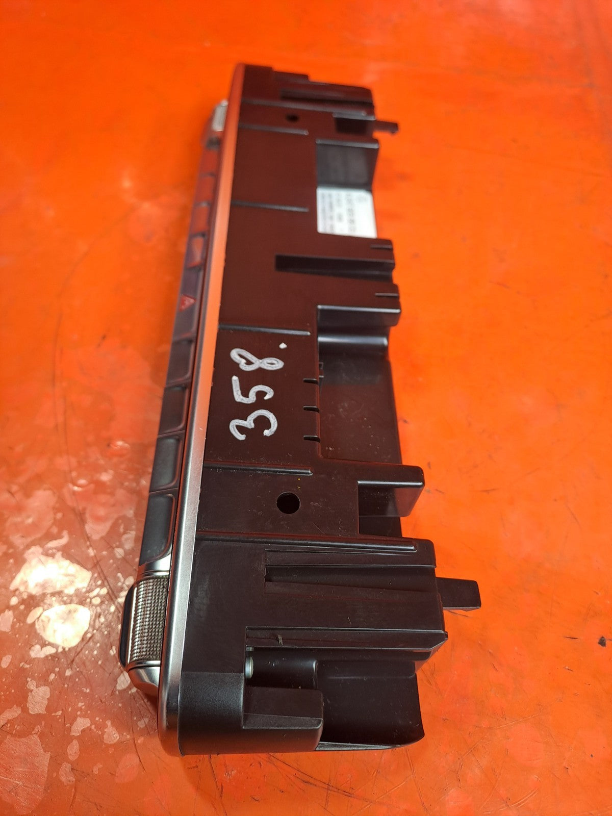 ebay-src:https://i.ebayimg.com/00/s/mtywmfgxmjaw/z/8gmaaeswa1rpns7o/$_57.jpg