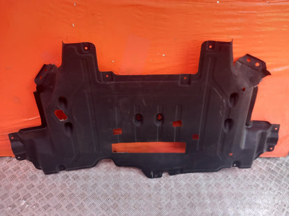 Land Rover Defender L663 3.0 Diesel 2025 Undertray Splash Guard Warranty A396 - Image 2
