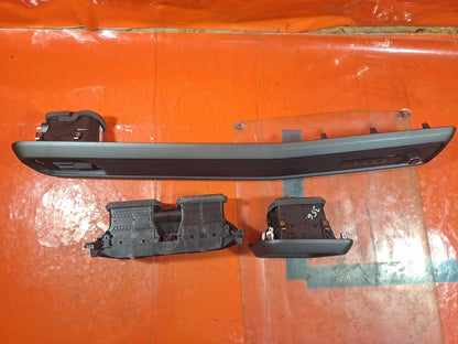 ✅FORD TRANSIT COURIER 1.5 DIESEL 2024 DASHBOARD AIR VENT SET R2X619K617 Warranty - Image 3