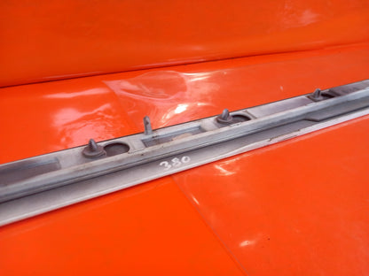 ✅2020 Vauxhall Vivaro 2900 Right Sliding Door Rail Cover White 9808384280 A380 - Image 11