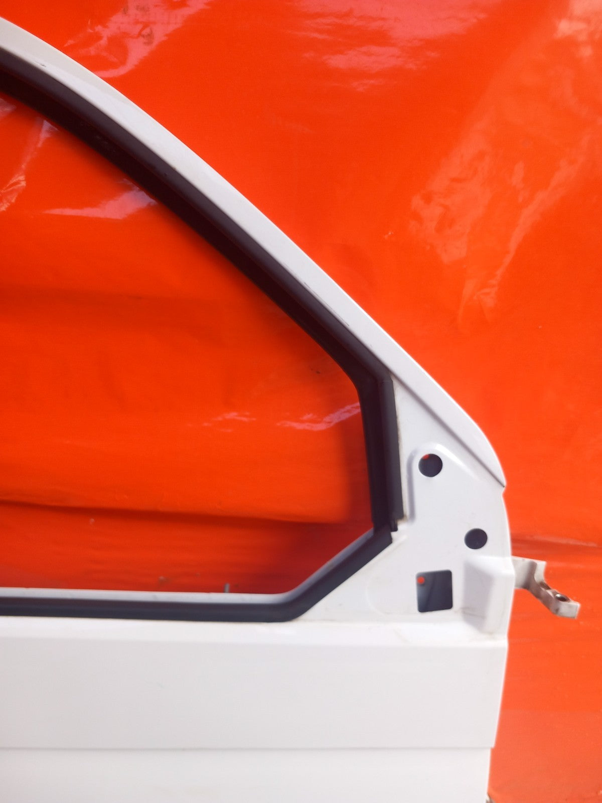 2021 VW Transporter T30 Front Right Driver Side Door White B9A A412 - Image 6
