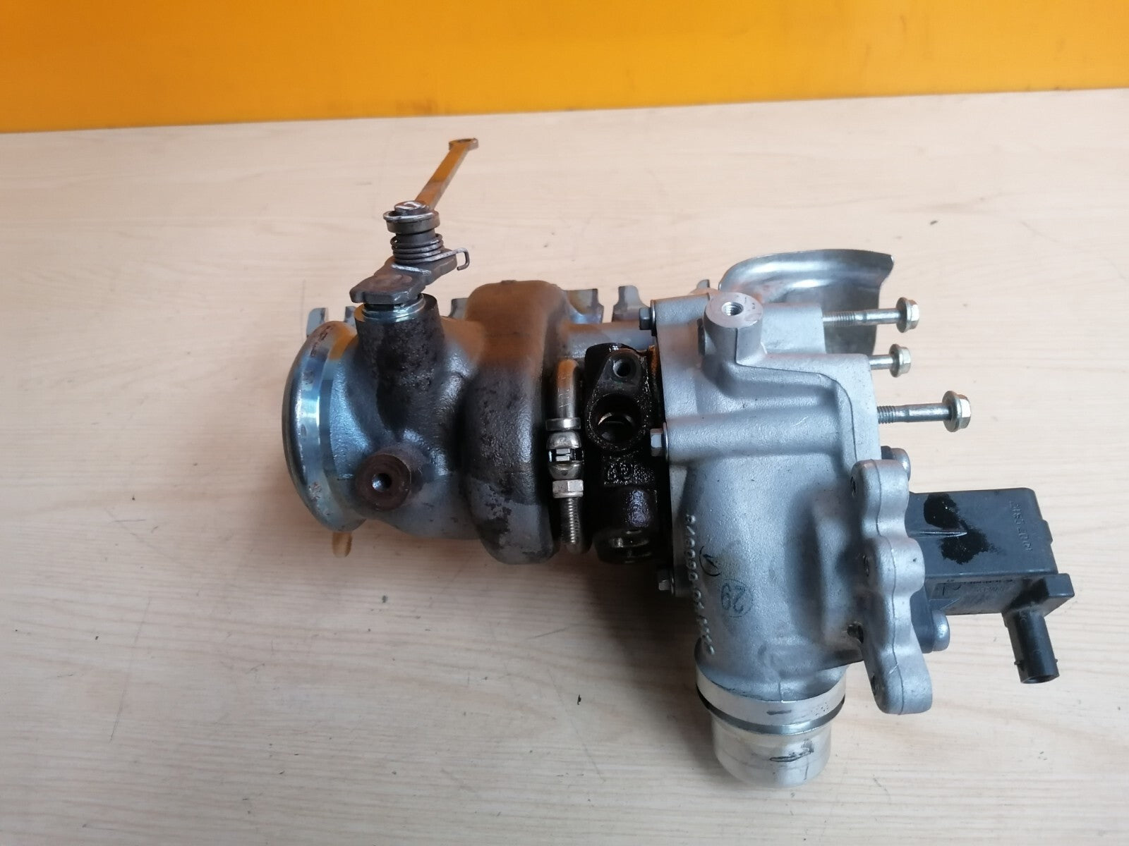 ebay-src:https://i.ebayimg.com/00/s/mtiwmfgxnjaw/z/aosaaoswbm5kotmc/$_57.jpg