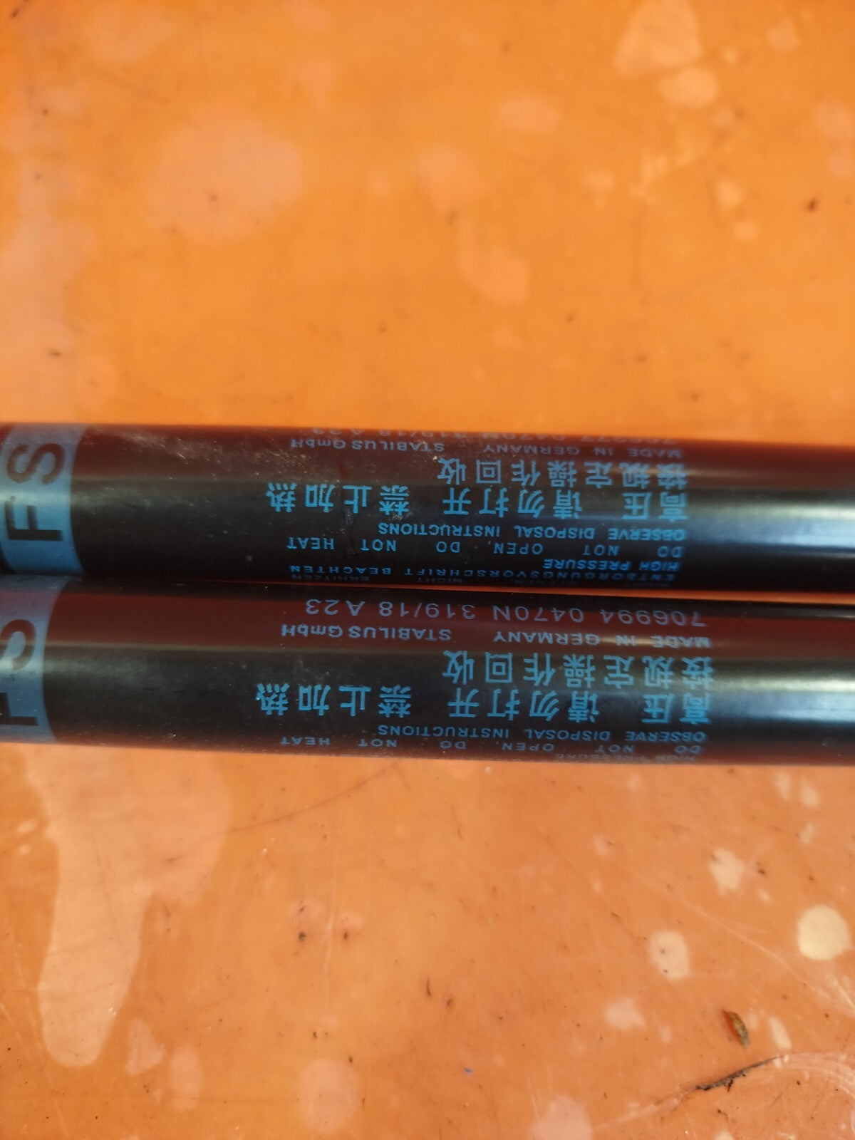✅2019 MERCEDES A CLASS W177 PAIR OF REAR TAILGATE BOOT LID STRUTS + WARRANTY - Image 2