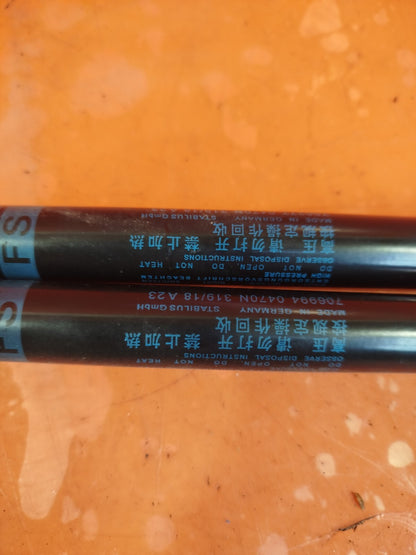 ✅2019 MERCEDES A CLASS W177 PAIR OF REAR TAILGATE BOOT LID STRUTS + WARRANTY - Image 2