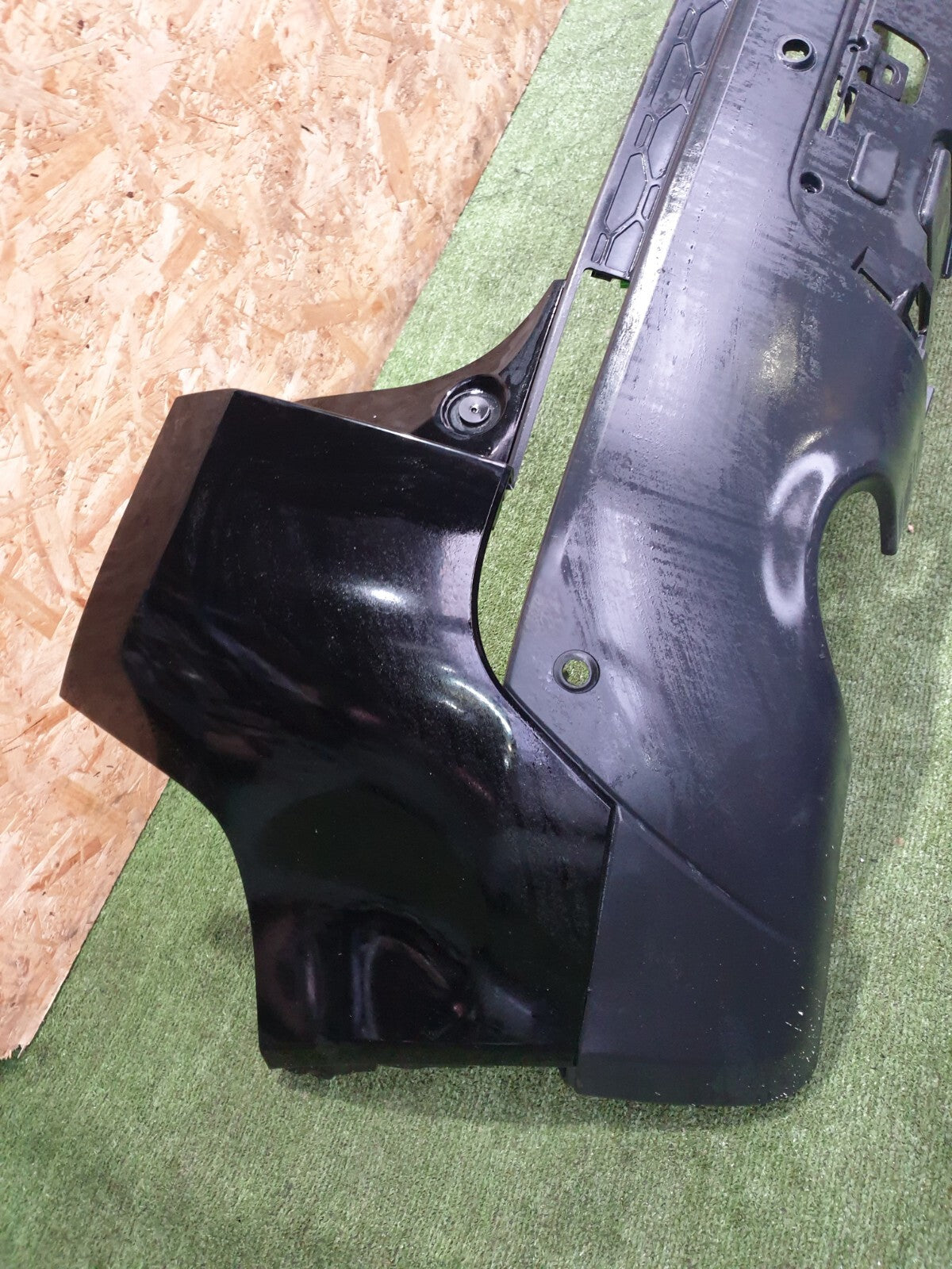 ✅2018 LAND ROVER DISCOVERY SPORT L550 REAR BUMPER BLACK Warranty A094 - Image 2