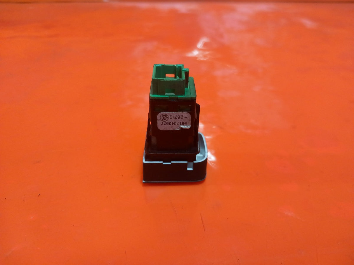 Vauxhall Combo MK4 1.5 Diesel 2020 Central Locking Switch 9817042977 A414 - Image 8