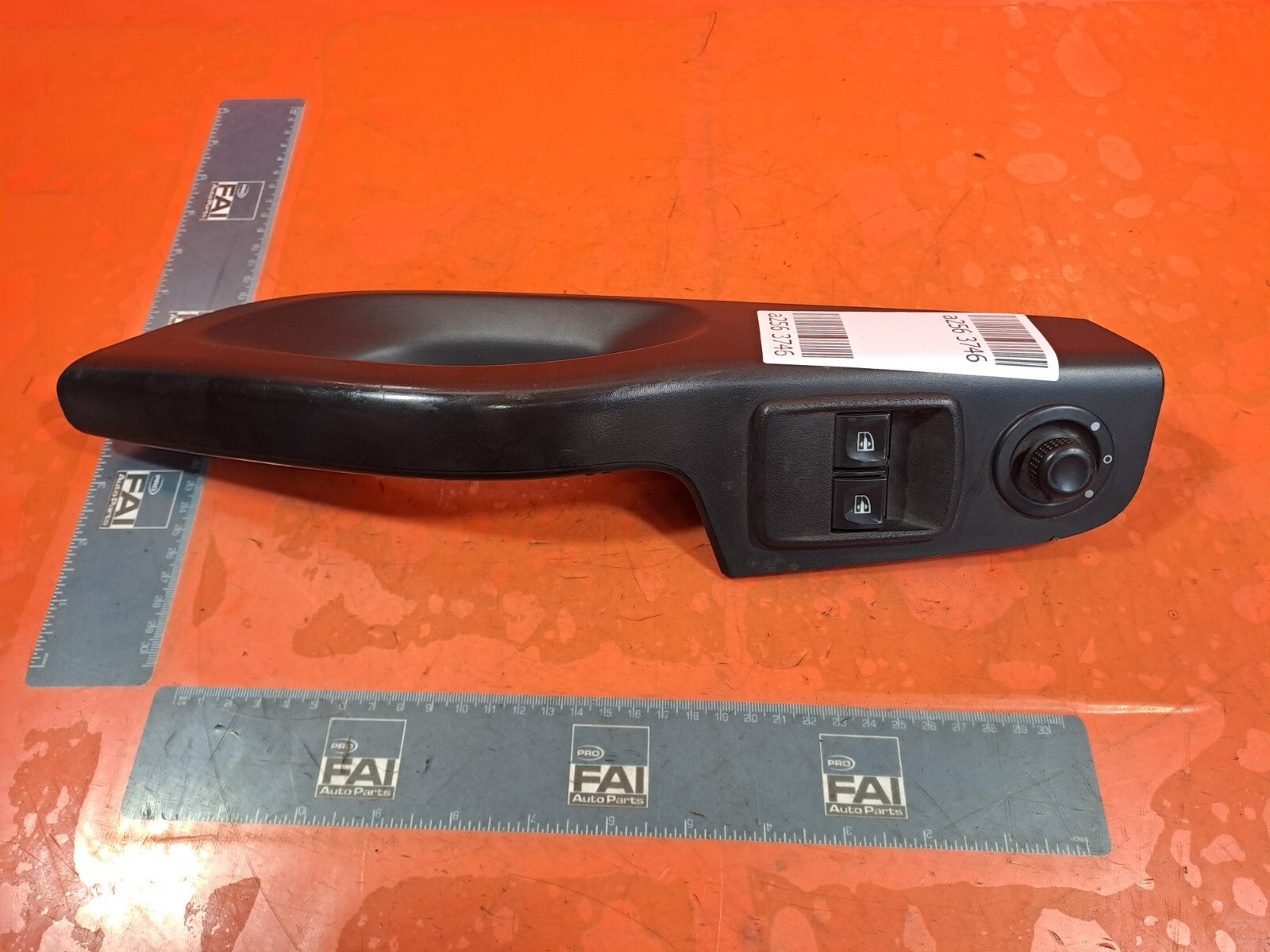 ✅Renault Trafic III 2016 1.6 Diesel WINDOW SWITCH AND INNER DOOR HANDLE TRIM - Image 8