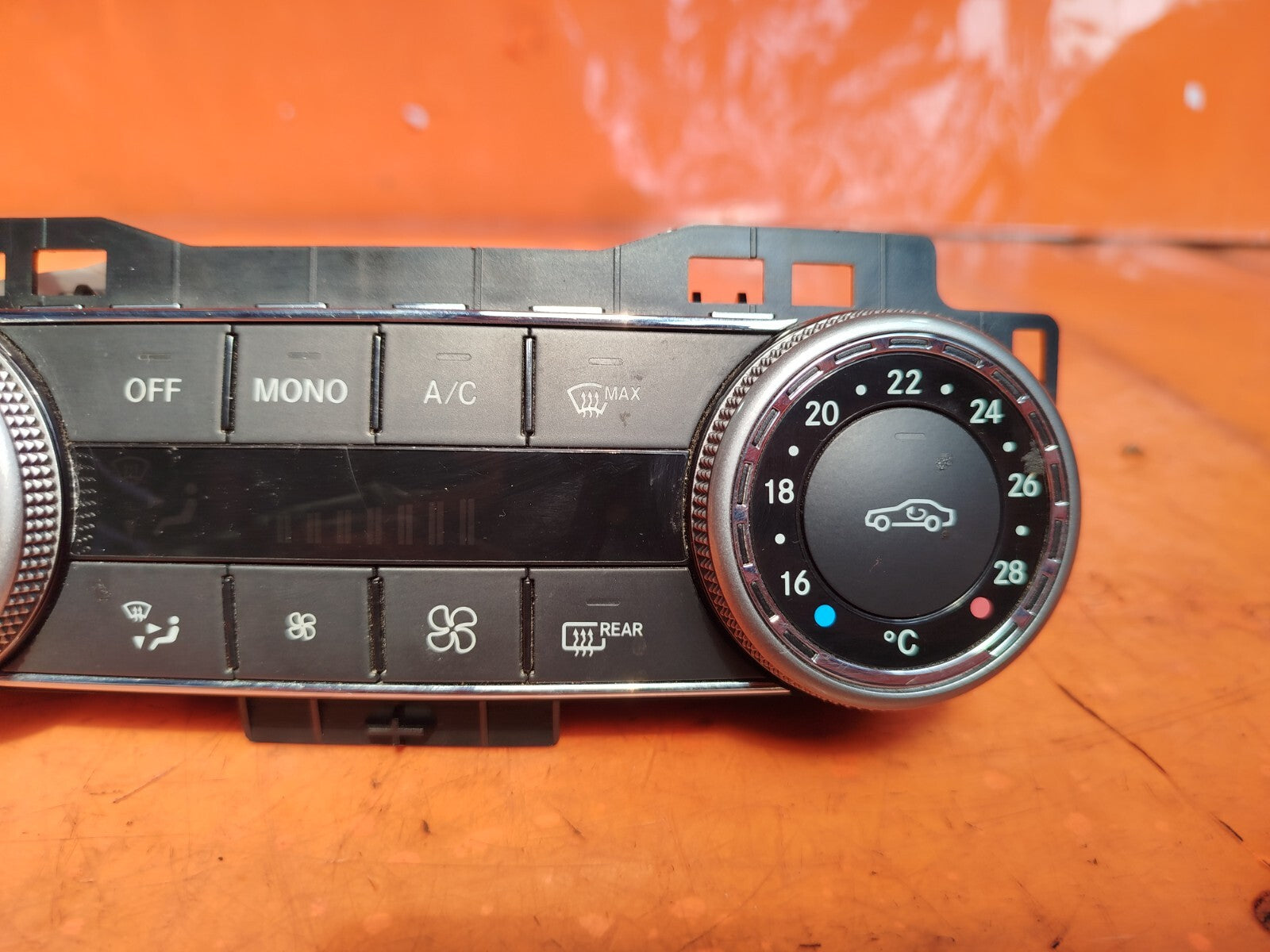 ✅2011 MERCEDES C CLASS W204 HEATER CLIMATE CONTROL PANEL A2049009104 + WARRANTY - Image 2