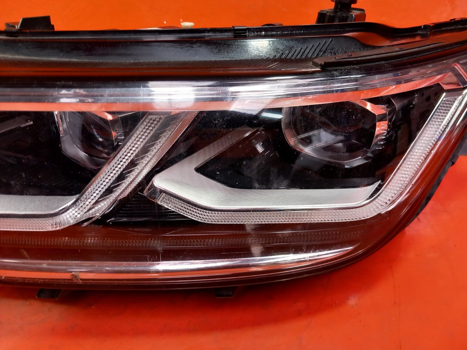 VW Tiguan R-Line 2.0 Diesel 2022 Front Left Led Headlight 5NC941081G A389 - Image 4