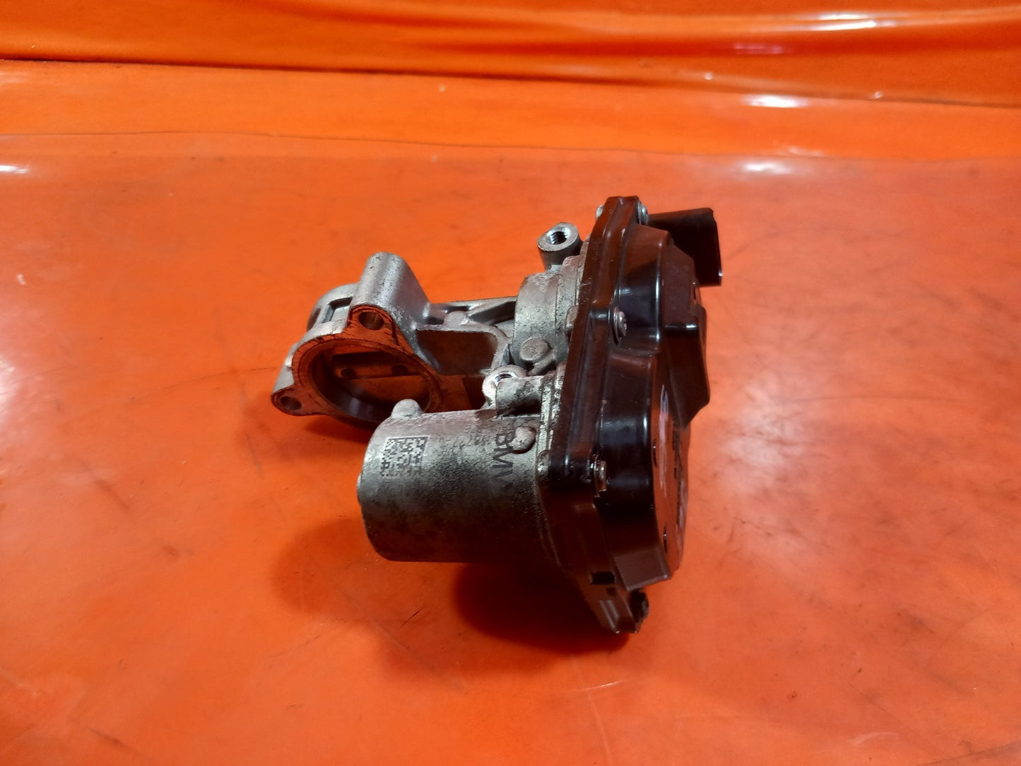 ebay-src:https://i.ebayimg.com/00/s/mtiwmfgxnjaw/z/igcaaeswzkrqkskb/$_57.jpg