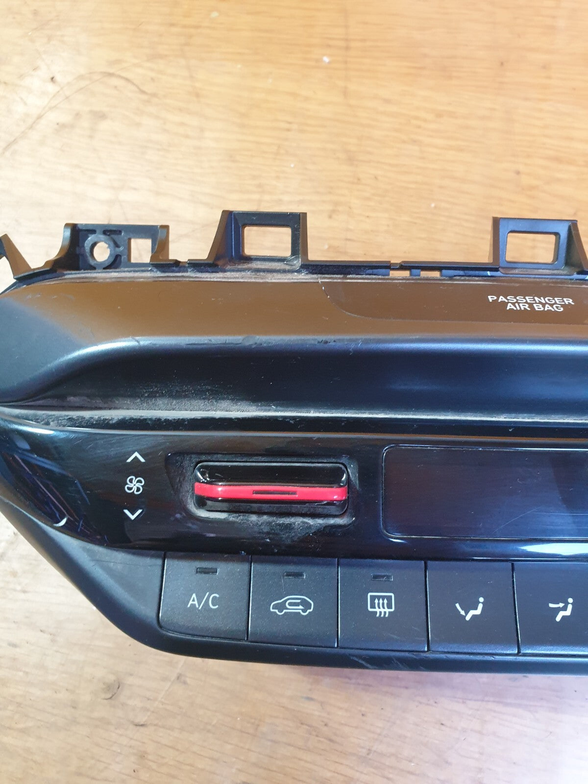 ✅2023 HYUNDAI I20 MK3 N LINE 1.0P CLIMATE CONTROL SWITCH PANEL 97250-Q0700 A189 - Image 6