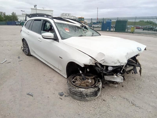 ✅BMW 330E Xdrive G21 2.0 PETROL 2022 BREAKING PRICE PER WHEEL NUT ONLY WHITE - Image 1