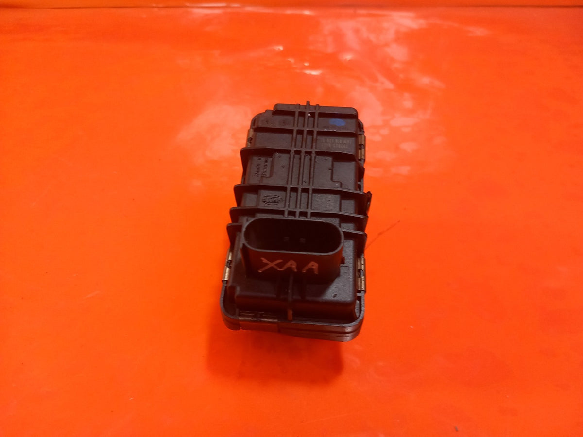 ebay-src:https://i.ebayimg.com/00/s/mtiwmfgxnjaw/z/hriaaeswiixqp8uc/$_57.jpg