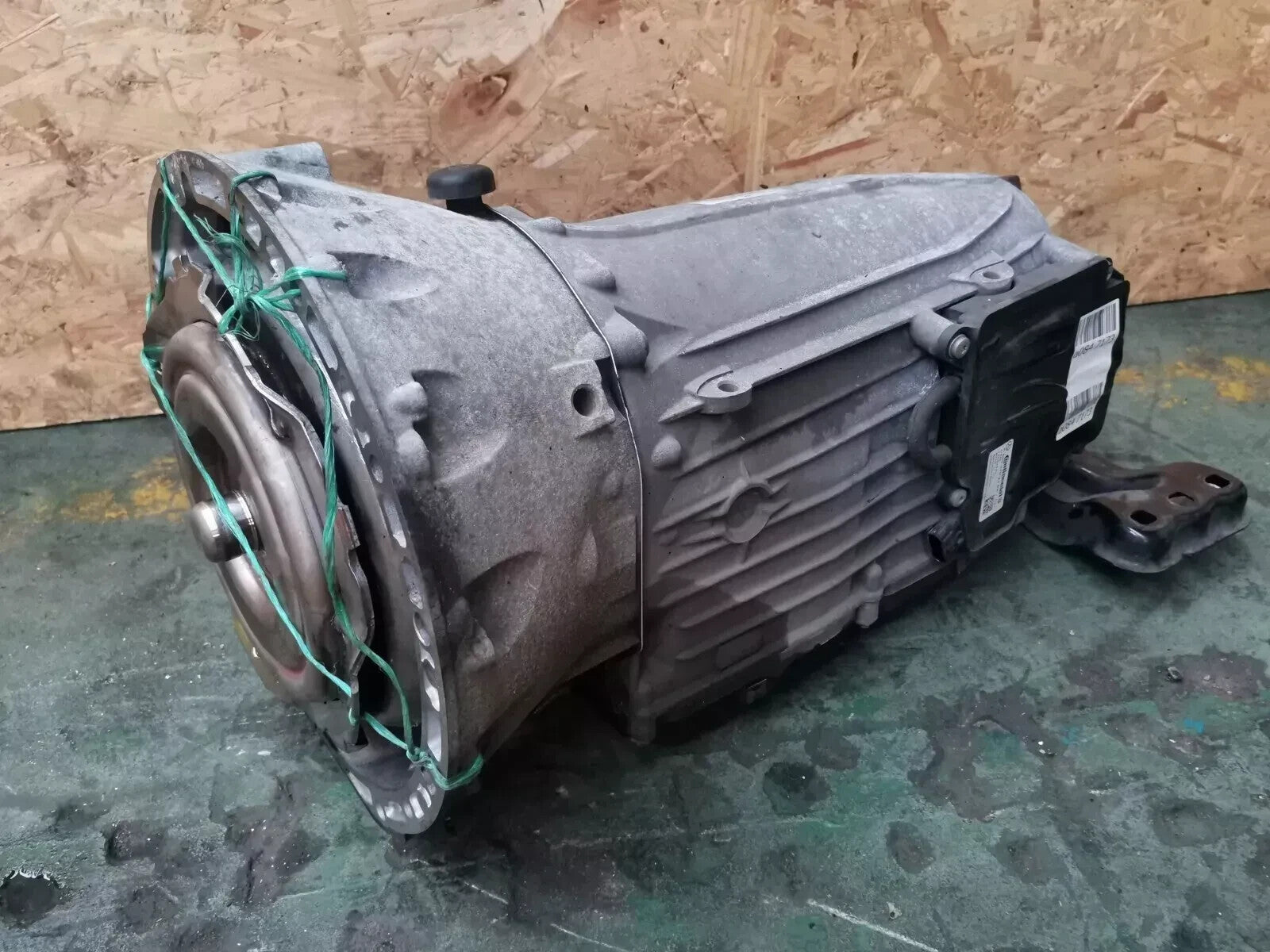✅2014 MERCEDES C CLASS W205 2.1D AUTOMATIC 7 SPEED GEARBOX 2052705501 A084 - Image 3