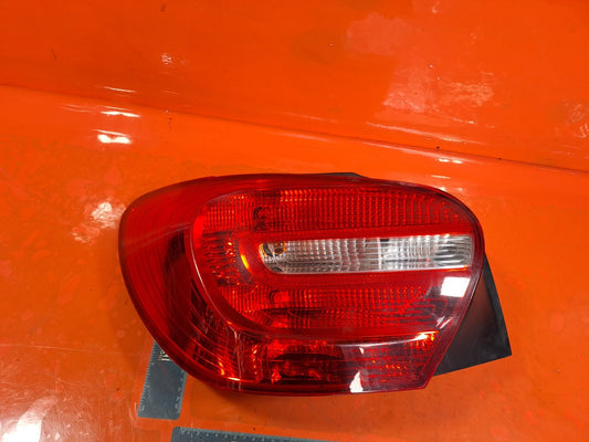 ✅MERCEDES W176 A180 AMG SPORT 1.5 DIESEL 2015 REAR LEFT TAIL LIGHT A1769060100 - Image 1