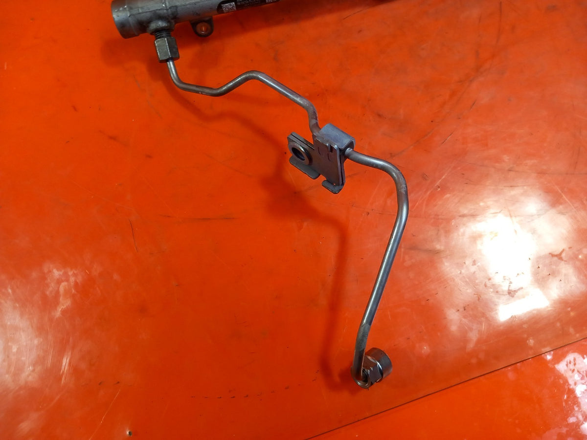 ebay-src:https://i.ebayimg.com/00/s/mtiwmfgxnjaw/z/sieaaeswf-zqiauq/$_57.jpg