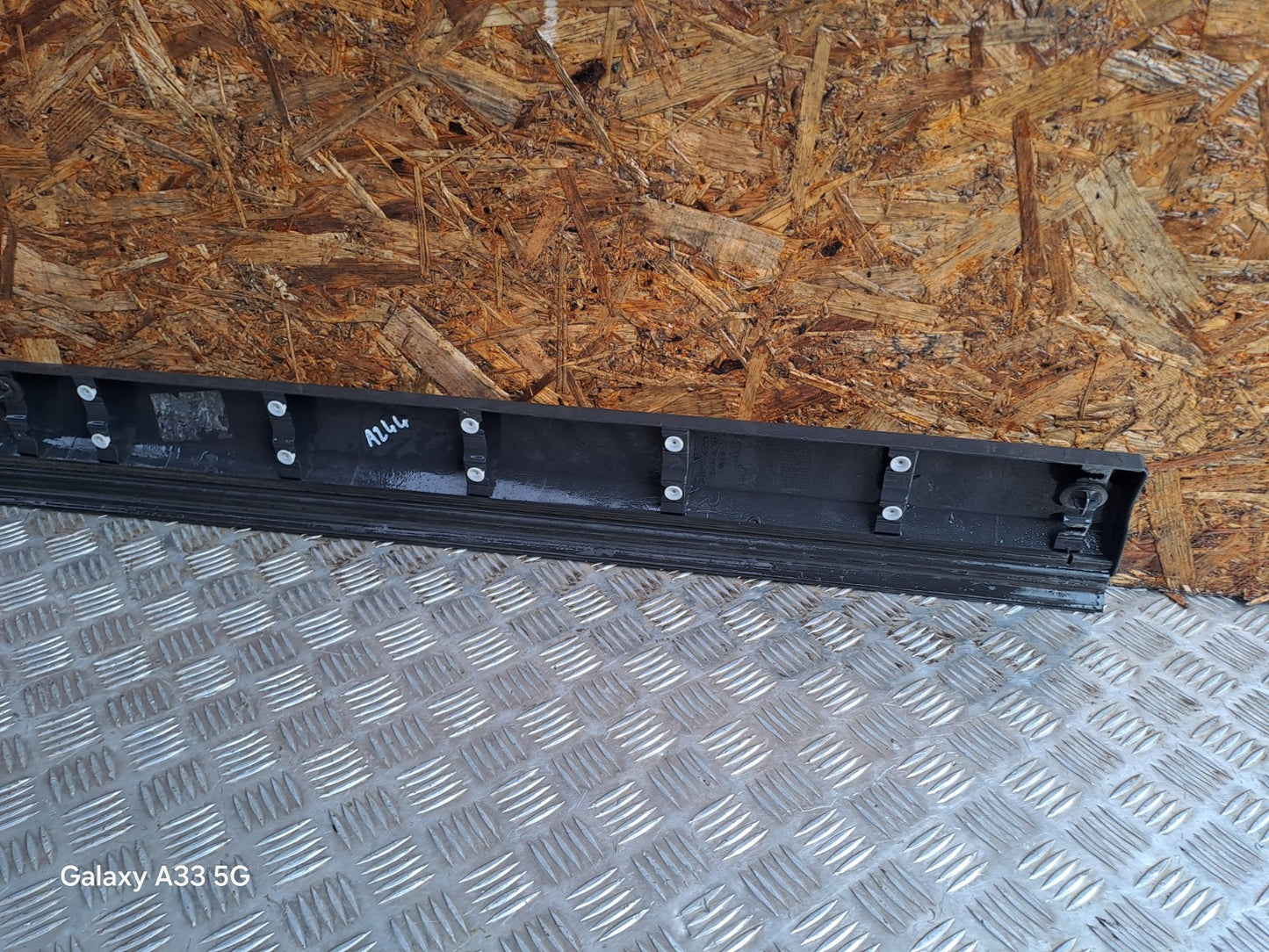 ✅Land Rover Discovery 4 L319 3.0 Diesel 2010 FRONT RIGHT DOOR MOULDING DGP000123 - Image 9