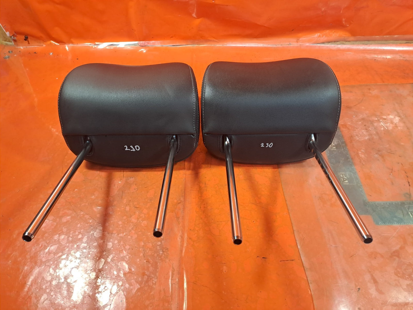 ✅2017 SSANGYONG TIVOLI EX FRONT LEFT & RIGHT HEADREST PAIR + WARRANTY A230 - Image 4