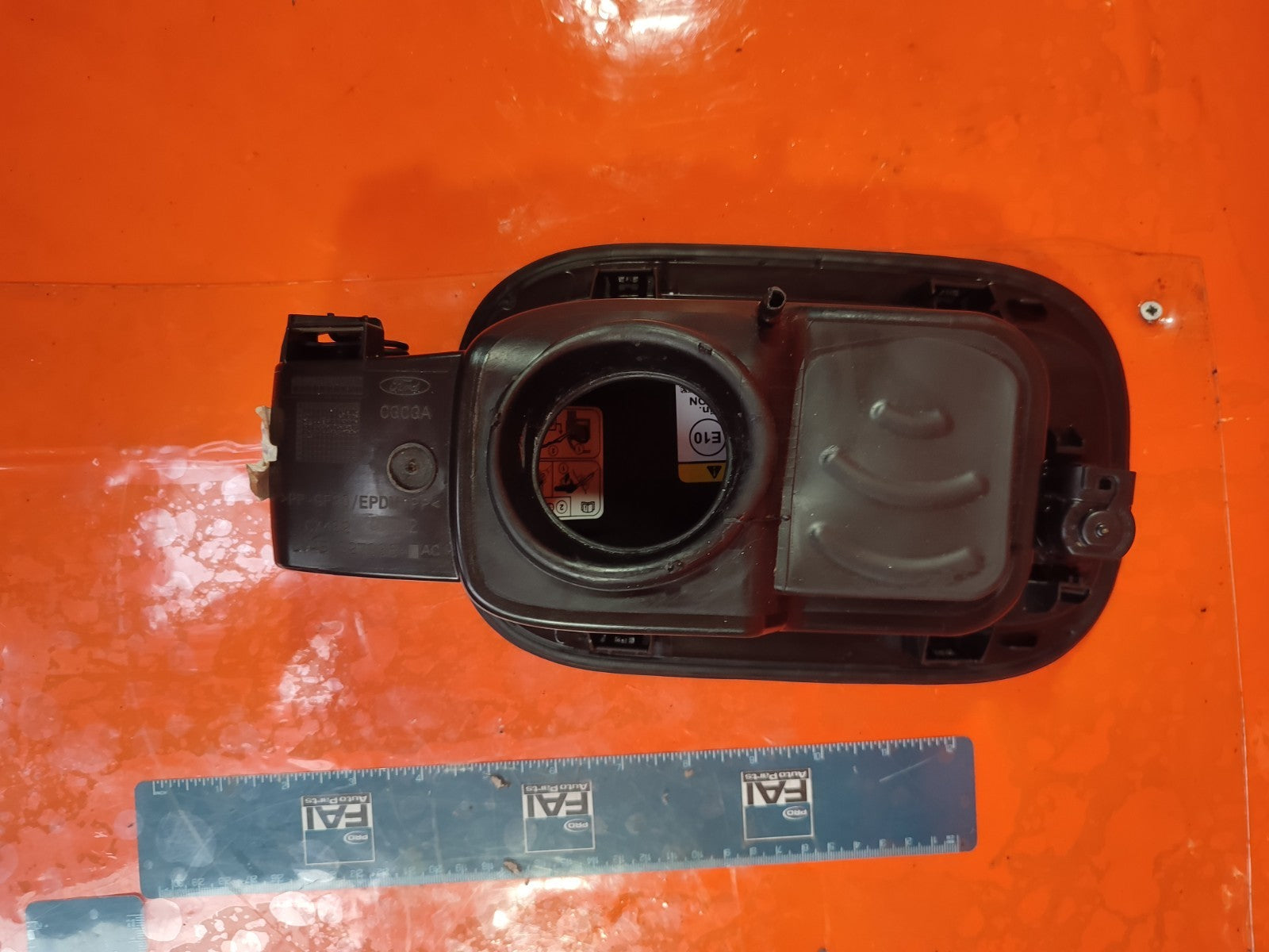 ✅FORD KUGA St-LINE 1.5 PETROL 2024 FUEL FILLER FLAP GREY LV4BS27936AC Warranty - Image 6