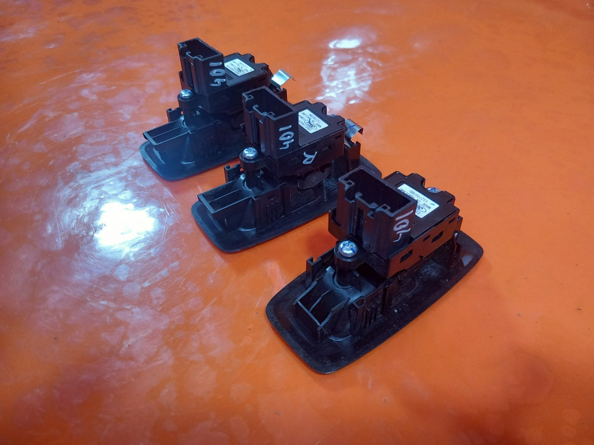 Ford Ranger Wildtrak 4X4 3.2 Diesel 2017 Electric Window Switch x3 A401 - Image 10