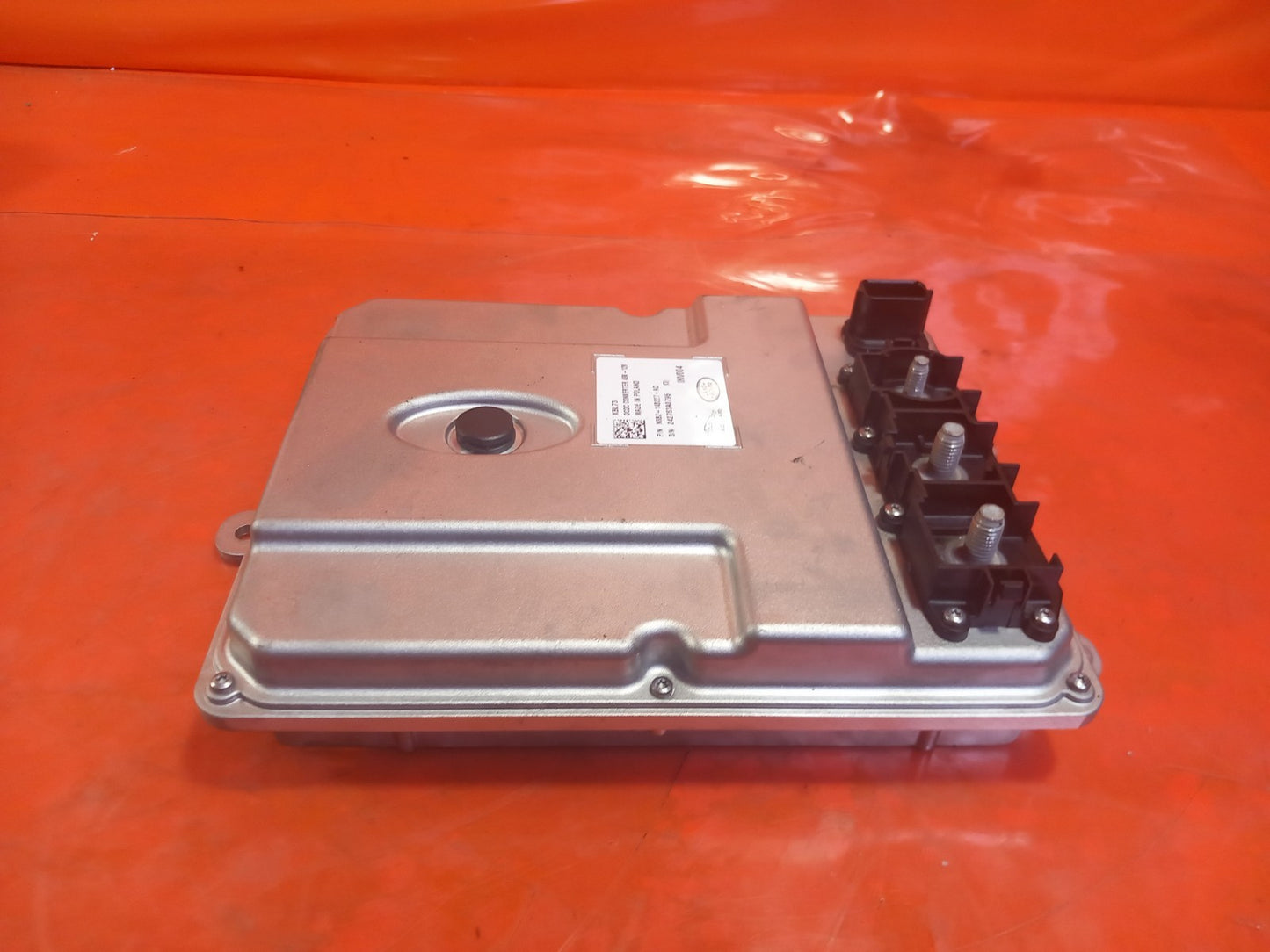 Land Rover Defender L663 3.0 Diesel 2025 Voltage Converter N8B214B227AC A396 - Image 8