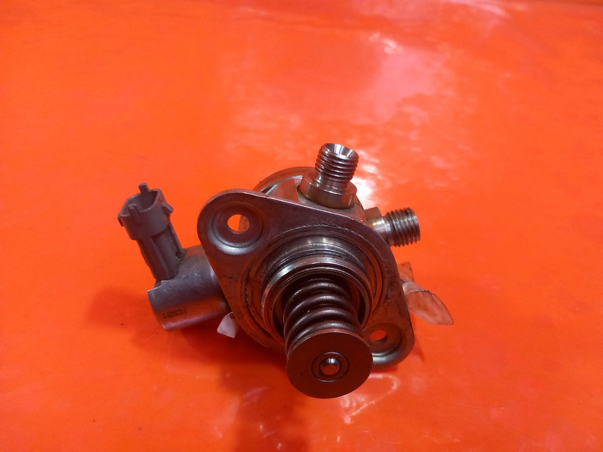 Jaguar F-Pace V6 3.0 Petrol 2017 High Pressure Fuel Pump 0261520198 A196 - Image 4