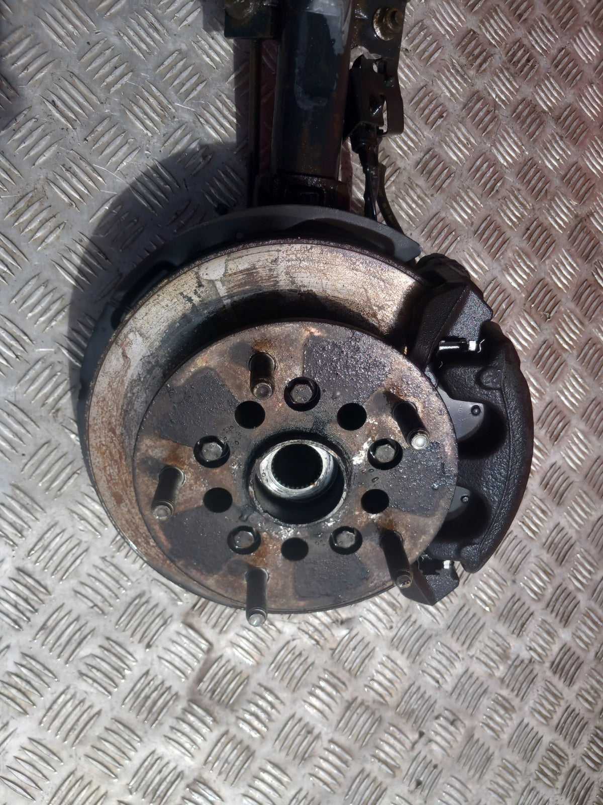 Ford Transit Custom 2.0 Diesel 2019 Front Right Suspension Leg Hub KK2118045AB - Image 3